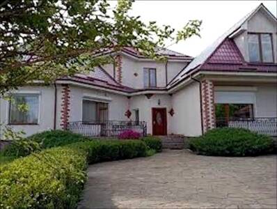 Сдам долгосрочно 4-к дом Бучанский, Бобрица, Квітнева