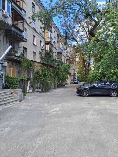 Продам 3-к квартиру Київ, Шевченківський, Олександра Довженка вул., 10