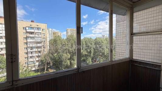 Готелька у Києві, 1 кімн., 36 м², 6 з 9 пов. Відмінна пропозиція!