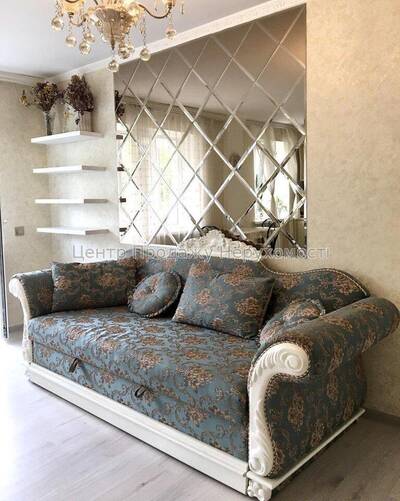 Продаж 2-кімн. кв., 5/5 пов., 45 м² у Києві. Відмінне розташування та стан!