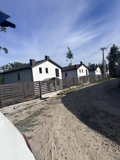 Продається будинок в с. Іванковичі