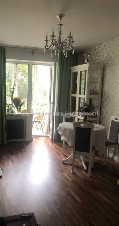 Продаж 2-кімн. квартири, 38 м², 5/5 пов., Київ. Відмінна пропозиція!