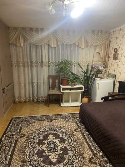 Продам 4-к квартиру Київ, Дніпровський, Інженера Бородіна вул., 5б