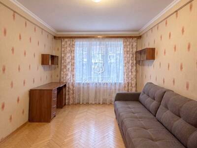 Продам 2-к квартиру Київ, Дніпровський, Космічна вул., 3