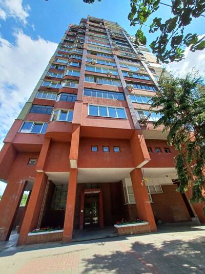 Продам 3-к квартиру Киев, Печерский, Старонаводницкая ул., 8а