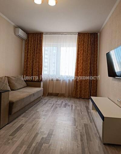 Продаж 2-кімн. квартири 63.7 м² в ЖК Патріотика, 6/25 пов., Київ.