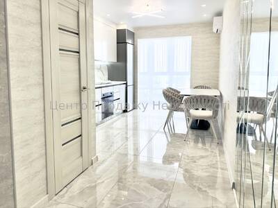Продаж 2-кімн. квартири 64 м², 25/25 эт., ЖК Патріотика, Київ – відмінне житло в центрі міста!