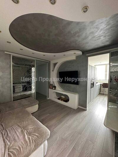 Продаж квартири 5 кімнат у Києві