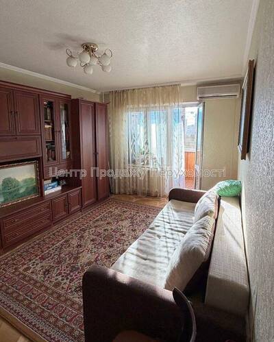 Продаж 3-кімн. квартири, 8/15 пов., 73.77 м², Київ – відмінна пропозиція!