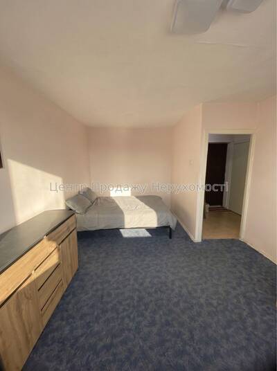 Продаж готельки в Києві, 1 кімн., 4/9 пов., 40.5 м² – відмінний вибір!