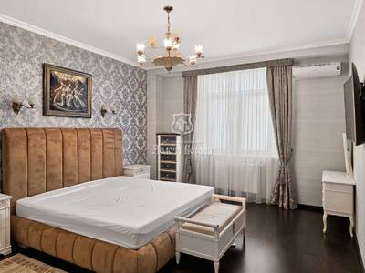 Продам 2-к квартиру Київ, Печерський, Звіринецька вул., 59є