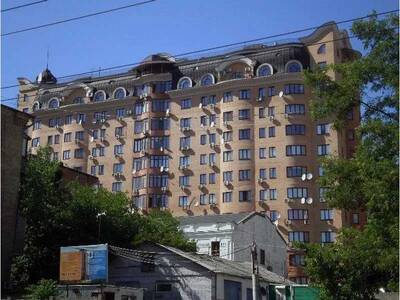 Продам 6-к квартиру Київ, Голосіївський, Жилянська вул., 30А