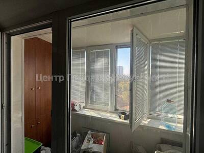 Продаж 1-кімн квартири в Києві, 30.8 м², 9/9 поверх