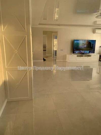 Продаж 5-кімнатної квартири у Києві, 115 м²