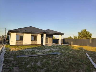 Продам 4-к будинок Фастівський, Путрівка, Короленка