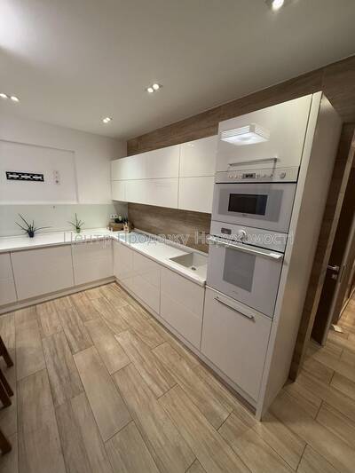 Продаж 2-кімн. квартири 65 м², 11/26 пов., ЖК Озерні зорі, Київ!