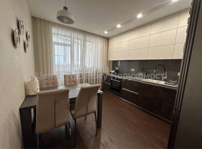 Продаж 3-кімн. квартири, 6/20 пов., 95.4 м², Київ – затишок та комфорт у центрі міста!