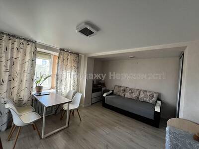 Продаж 1-кімн. готельки 26.10 м² на 7/9 пов. у Києві. Відмінне розташування!