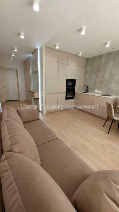 Продаж 2-кімн. квартири 43м² в ЖК Time, Київ, 13/25 пов. Відмінне місце!