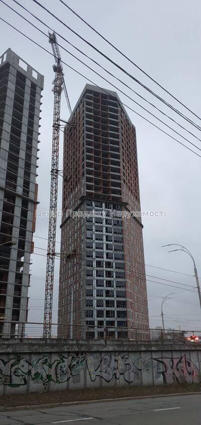 Продаж 3-кімнатної квартири в ЖК Salut, Київ
