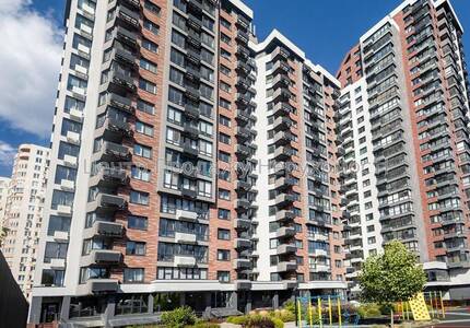 Продаж 2-кімн. квартири, 12/25 пов., 64.9 м², ЖК West House, Київ.