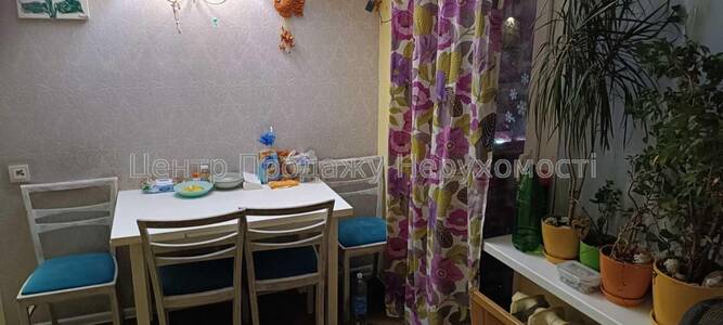 Продаж 2-кімн. квартири 45 м² у Києві, 2/5 пов. Відмінне розташування!