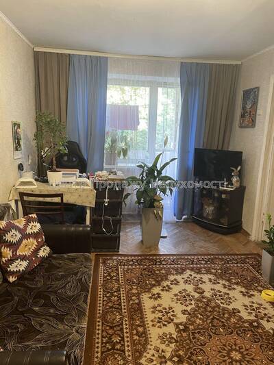 Продаж 3-кімн. кв., 57 м², Київ, 3/5 пов. Чудовий варіант для життя!