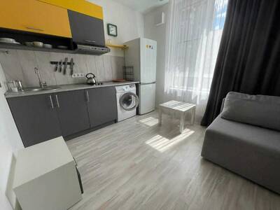 Продам 2-к квартиру Київ, Шевченківський, Салютна вул., 2
