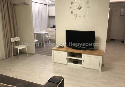 Продаж 2-кімн. квартири, 5/5 пов., 48/30 м², Київ. Чудовий варіант!