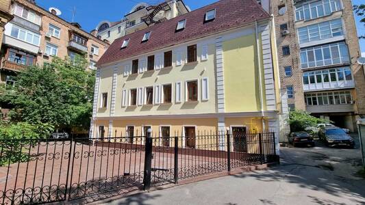 Продам офісна будівля Київ, Голосіївський, Володимирська вул., 63А