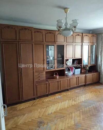 Продаж 1-кімн. квартири, 28 м², 4/5 пов., Київ – чудовий варіант!