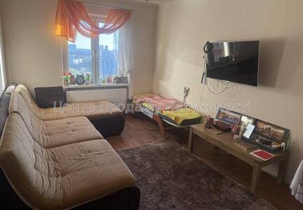Продаж 3-кімн. квартири 82 м², 17/23 поверх, Київ. Відмінна пропозиція!