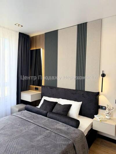 Продаж 3-кімн. квартири 80 м², 2/25, ЖК Варшавський 3, Київ – відмінне житло у центрі міста!