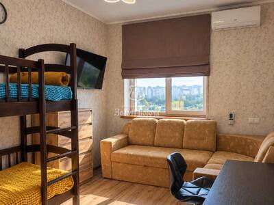 Продам 1-к квартиру Бучанський, Софіївська Борщагівка, Соборна, 126/1