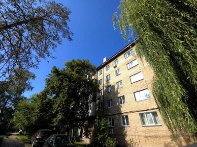Продам 2-к квартиру Бучанский, Ирпень, пров.П.Мирного, 1а