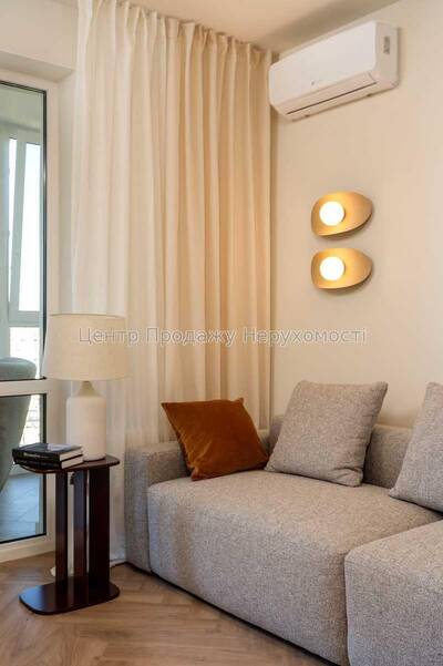 Продаж 1-кімн. квартири, 21/26 пов., 49.8 м² у Києві – відмінне розташування та планування!