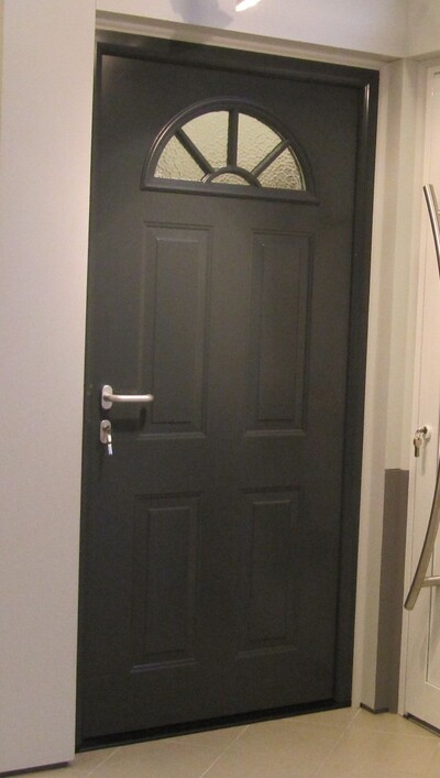 Теплі вхідні двері Hörmann