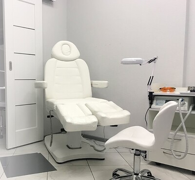 Подолог в Чернігові - Дегтеренко Оксана - професійне лікування проблем Стоп і Нігтів