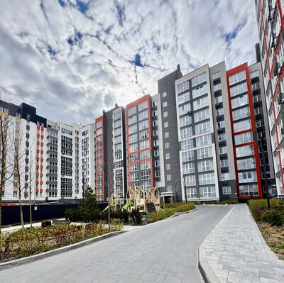 Продам 2-к квартиру Чернігів, Новозаводской, Незалежності, 7б