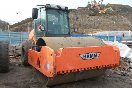 Надаємо в оренду послуги катка. Дорожній каток