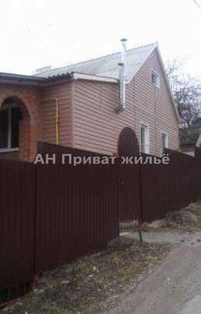 Продам приватний будинок у Полтаві.