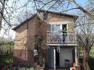 Доглянута дача у Вакуленцях