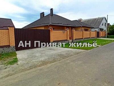 Чудовий будинок в Яківцях.