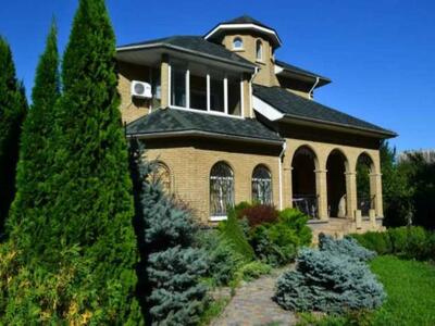 Неймовірний будинок в Яру.