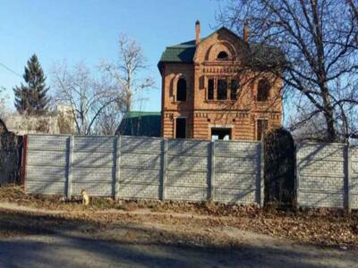 Будинок з характером!