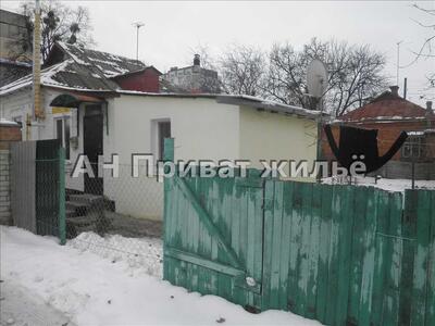 Частина будинку в районі 1-ї міської лікарні