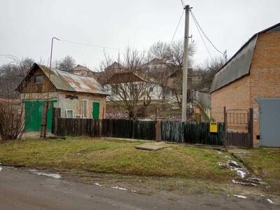 У продажу будинок з ділянкою!