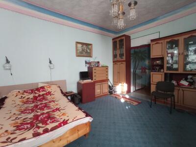 Частина будинку на Південному Вокзалі