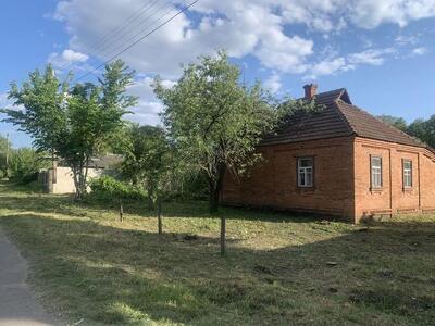 Окремий будинок поблизу міста  Полтава!