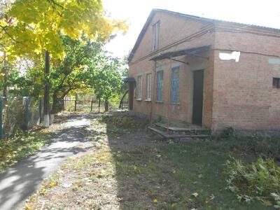 Частина будинку з комунікаціями!